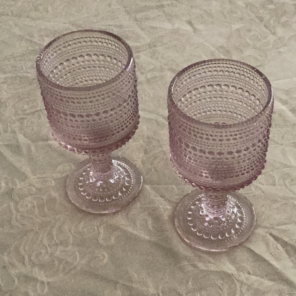Set of two pink glasses